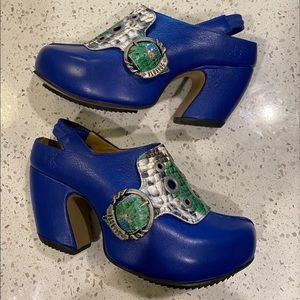 Fluevog Prepares Buzz - Size 9